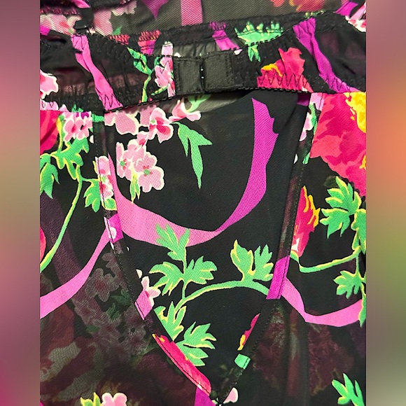 😍 NWT New Betsey Johnson Chiffon Sheer Black Floral Nightgown & Thong Large L - Picture 7 of 9